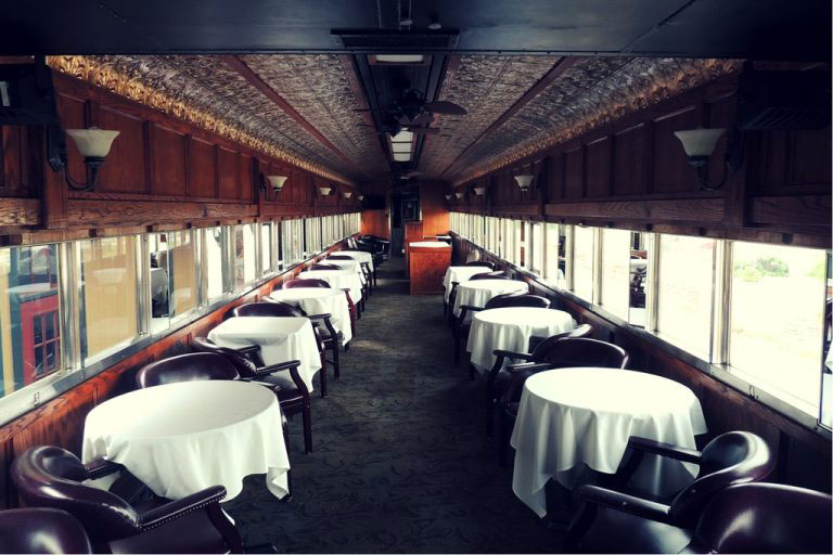 Parlor Car 107 Explorer AM Railroad